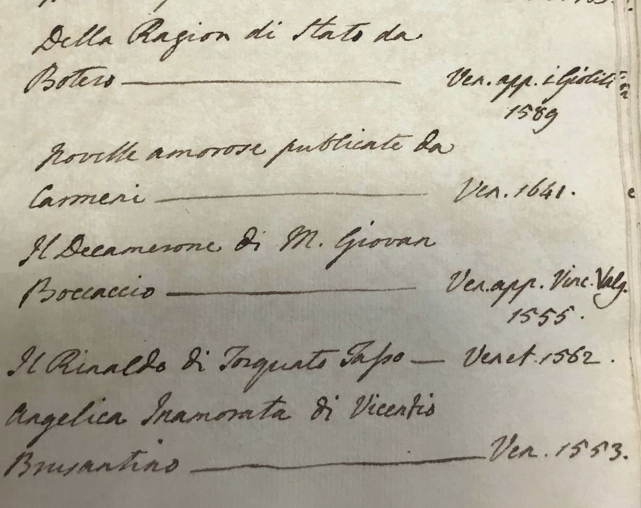 The Billingbear catalogue records Botero (1589), the Valgrisi Decameron (1555), Tasso’s Rinaldo (1562) and Brusantino (1553). The Boccaccio entry can be compared with the surviving Audley End title page. Royal Berkshire Archives, D/EN/F37/1.